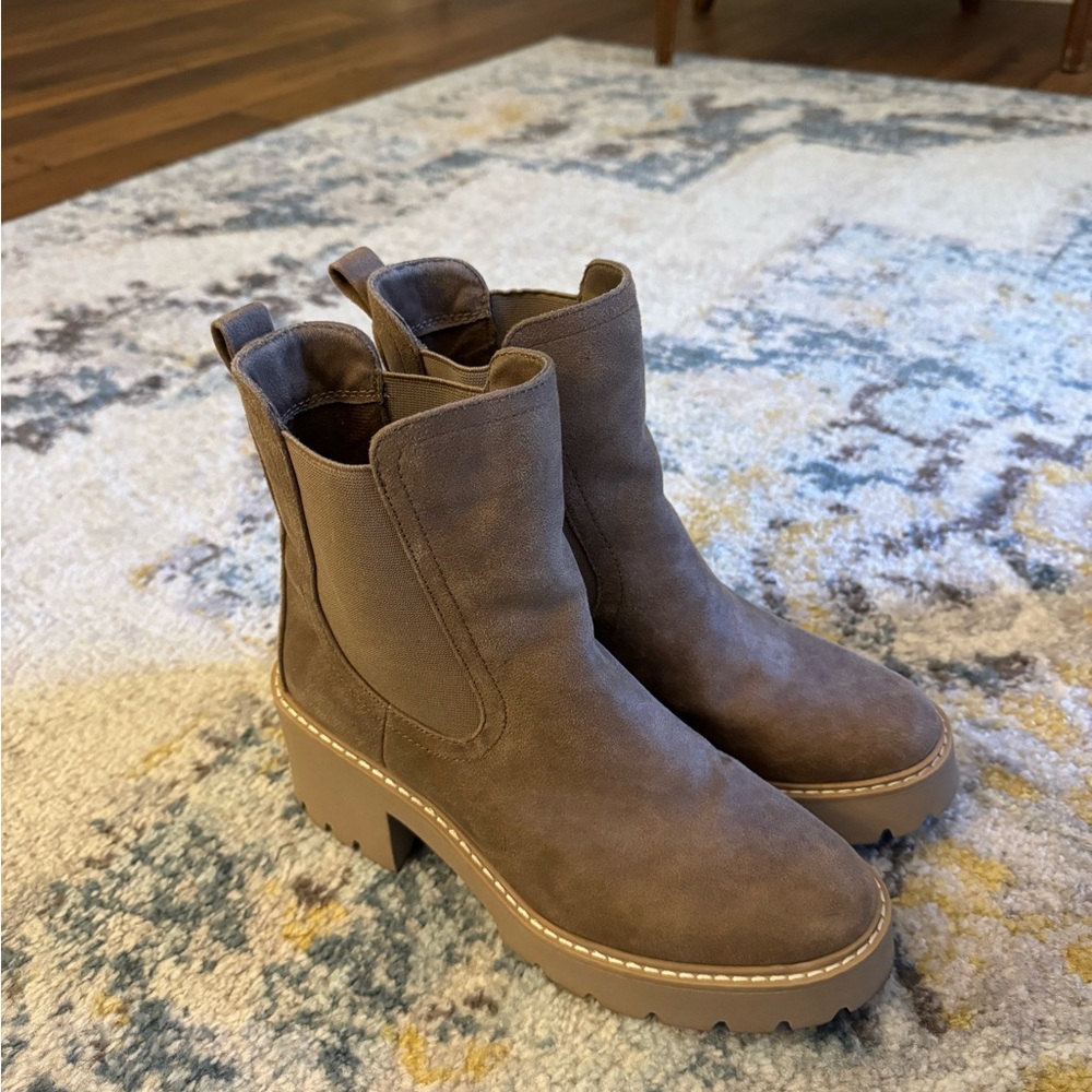 7.5 Womens Dolce Vita Boots